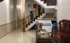 Holly'S Hostel Ha Giang B&B